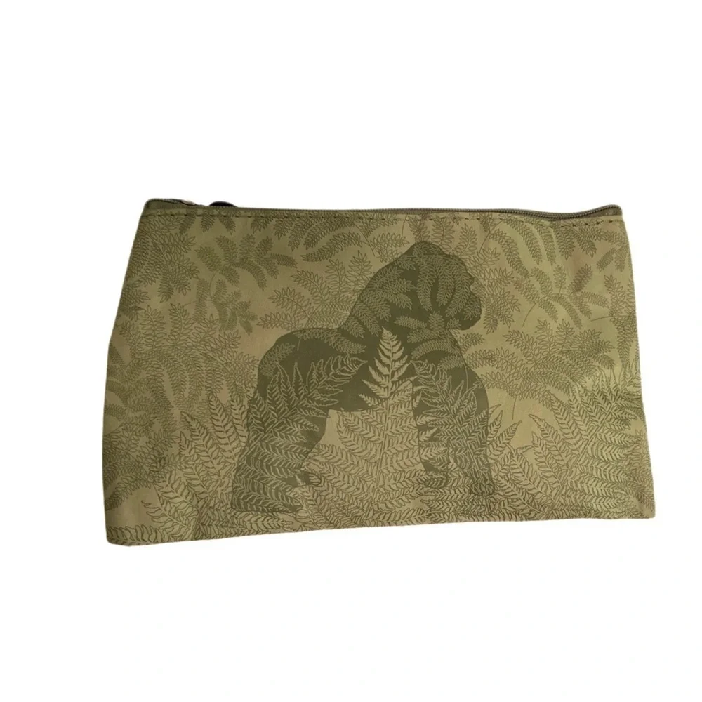 Emirates 2025 Wildlife Themed Pouch